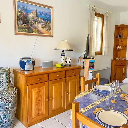 Holiday home Maison Rayon Du Soleil Dans Privee Avec Piscine