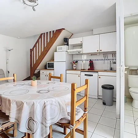 Maison Rayon Du Soleil Dans Privee Avec Piscine Casa de Férias *