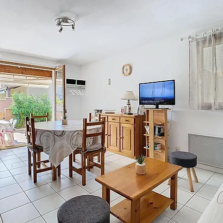 Casa de Férias Maison Rayon Du Soleil Dans Privee Avec Piscine Vias