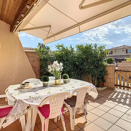 Maison Rayon Du Soleil Dans Privee Avec Piscine Casa de Férias